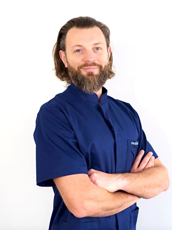 dr n. med. Piotr Lepka - Specjalista ginekolog-położnik, ginekolog onkologiczny | wykonuje zabiegi operacyjne